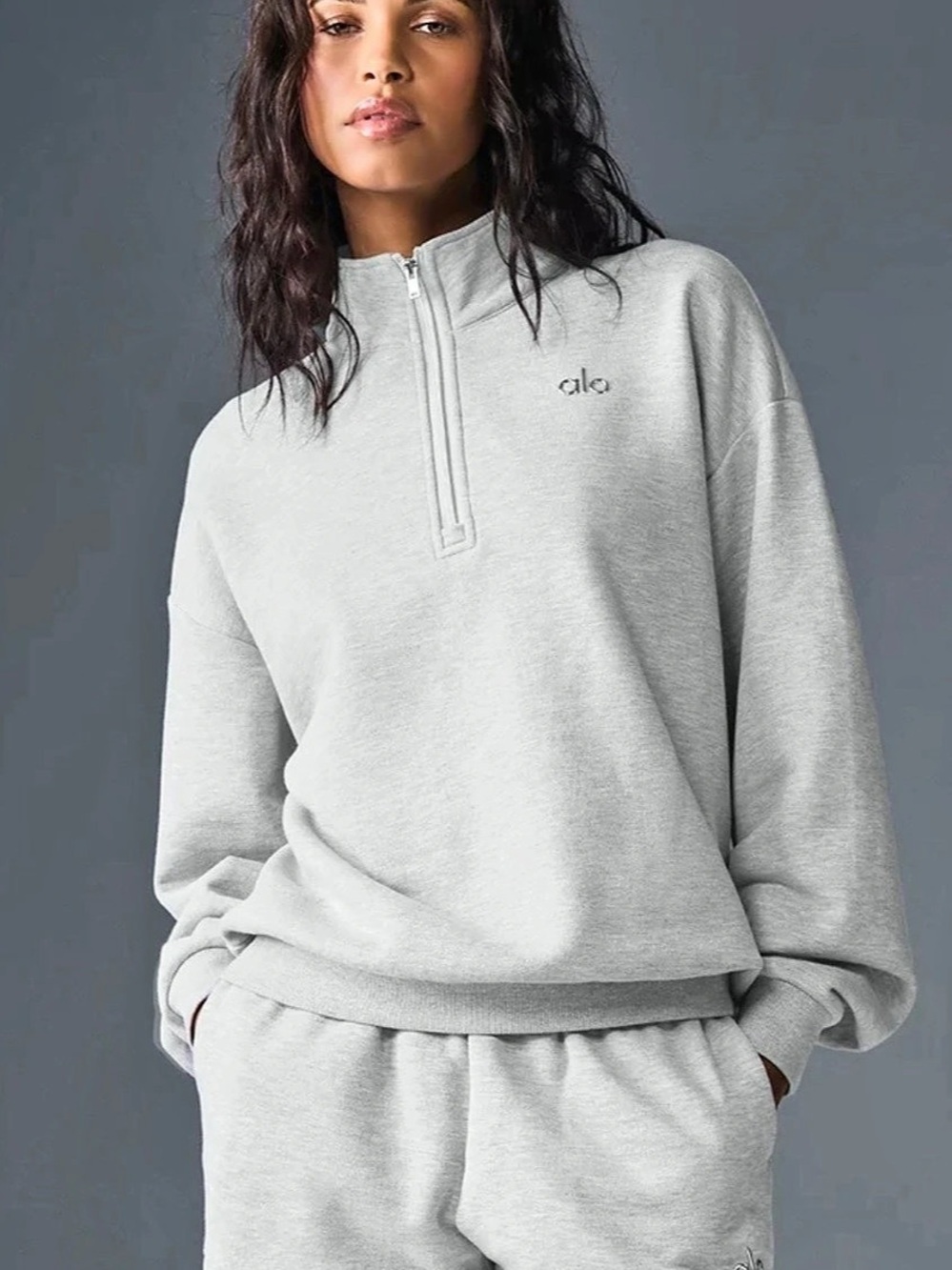 Alo Yoga Accolade 1/4 Zip Pullover in Athletic Heather Gray